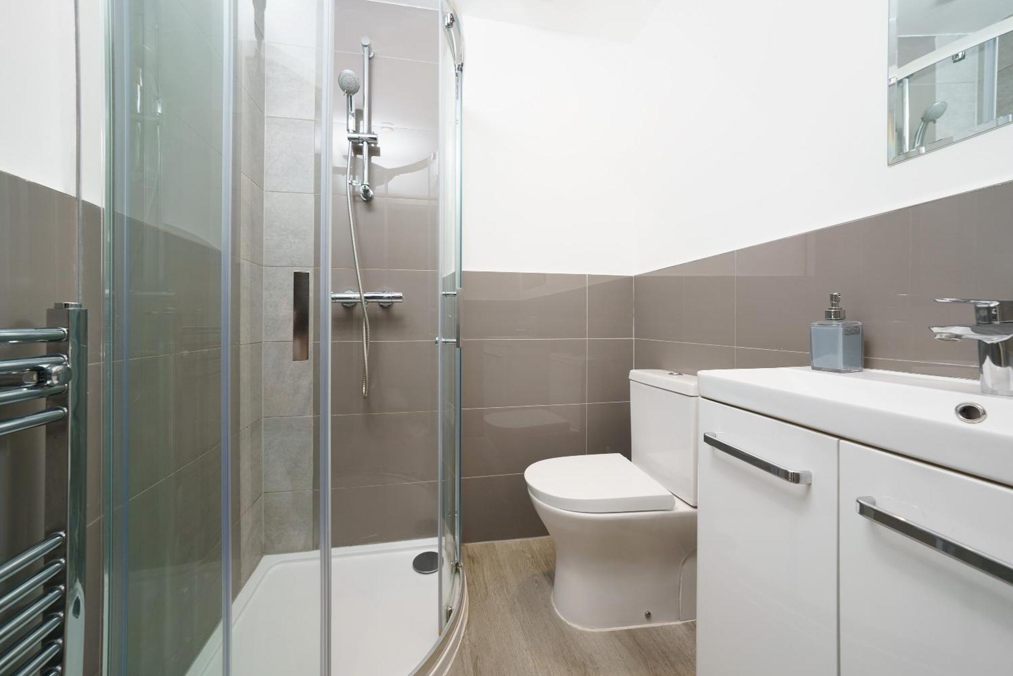 Modern Apartment In South West Лондон Экстерьер фото